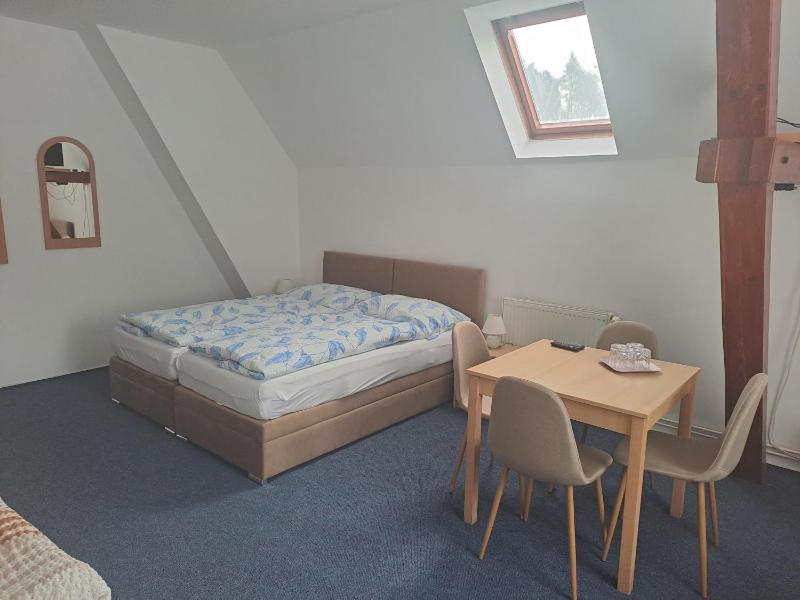 Quadruple Room image 4