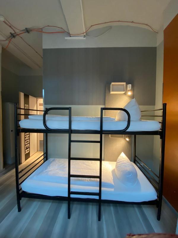 Bed in 6-Bed Mixed Dormitory Room image 3