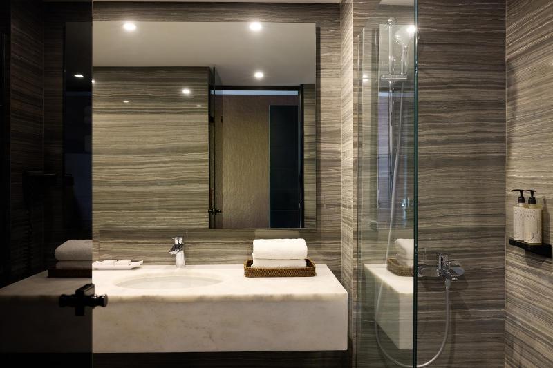 Classic Single Room image 3