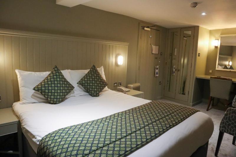 Double Room image 1