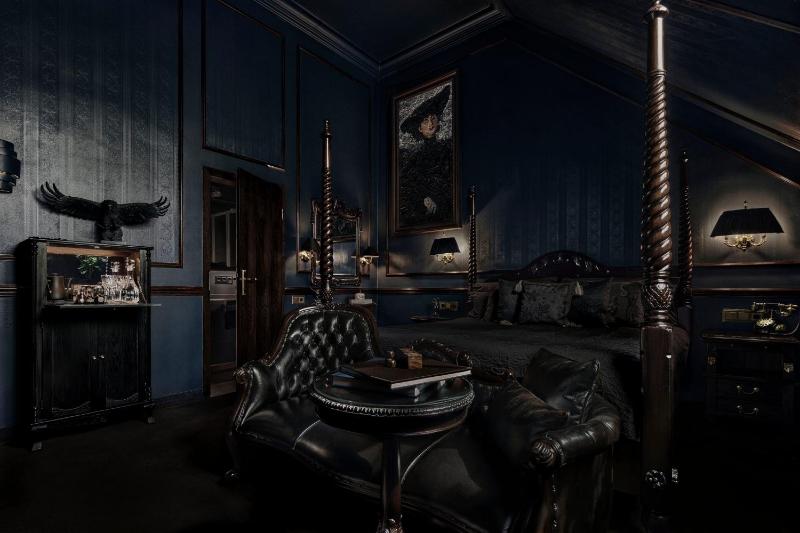 Deluxe 36 image 1