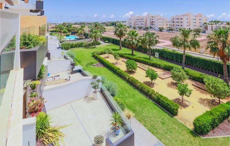 Gorgeous Apartment In Orihuela With Sauna - image 10