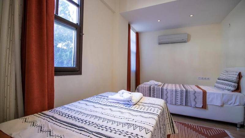 Kalkan Kiziltas 4 Bedroom Villa with Pool - image 17