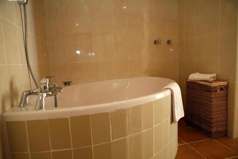 Two-Bedroom Suite image 4