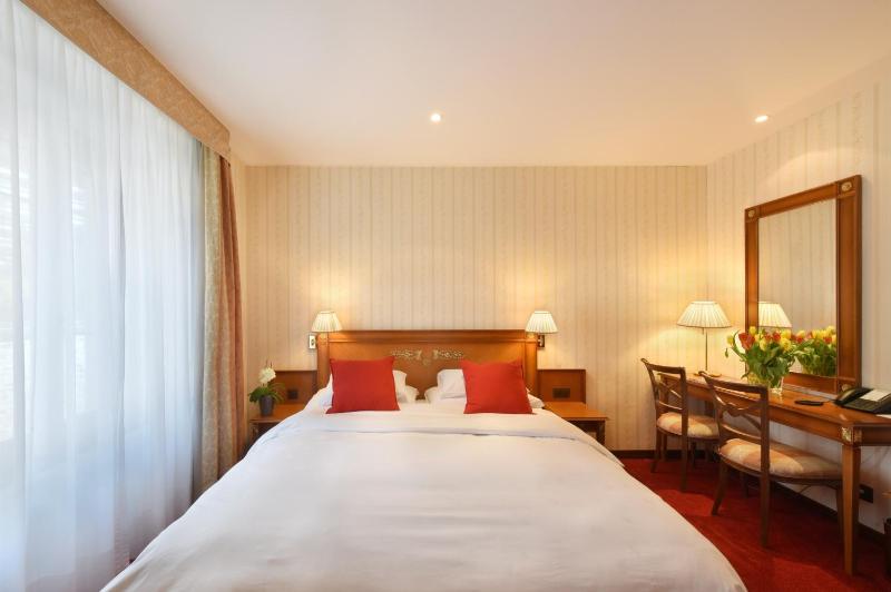 Standard Double Room City Side image 1
