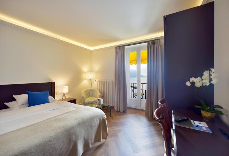Superior Triple Room with Lake View image 4