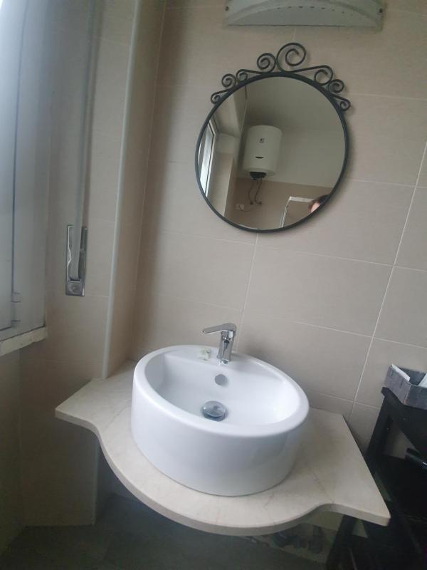 Twin Room image 1