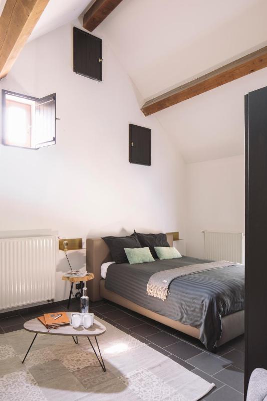 Double Room image 2