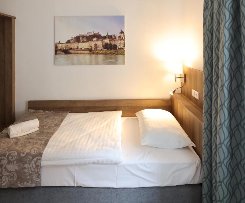 Standard Single Room Plus image 3
