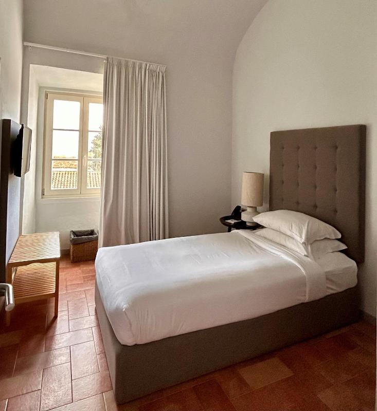 Single Room image 1