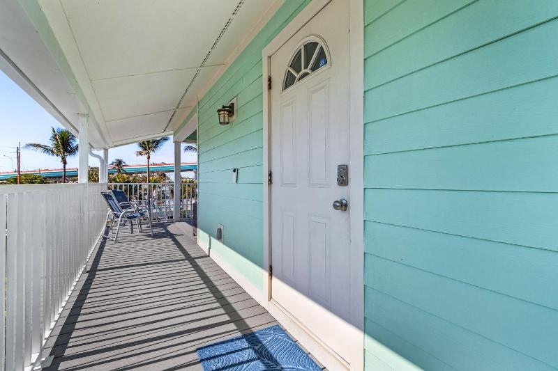 265 Beautiful Canal Front Home Heated Pool home - image 18