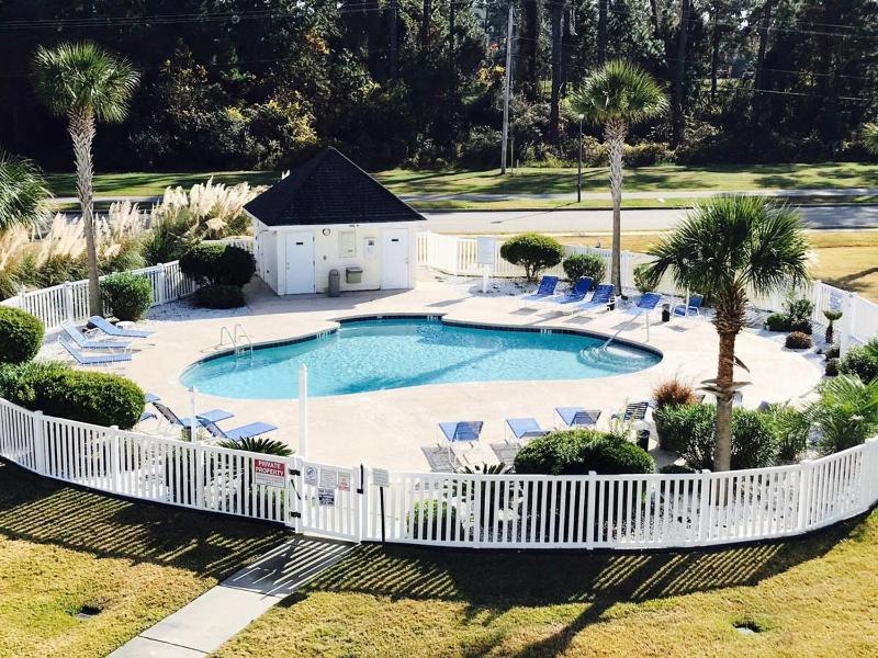 Enjoy the comfort of this amazing place - image 9