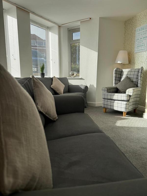 Apartment with Terrace - Disability Access image 2