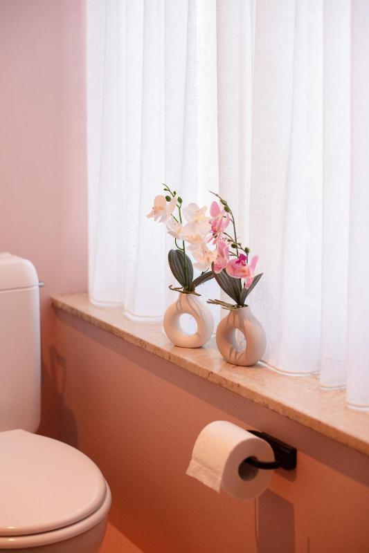 Gillis Eight Guest Rooms by Romy&Travis - image 7