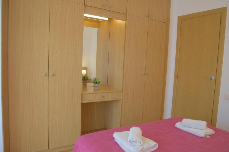 Apartamento Alba a 70 metros de la playa - image 17