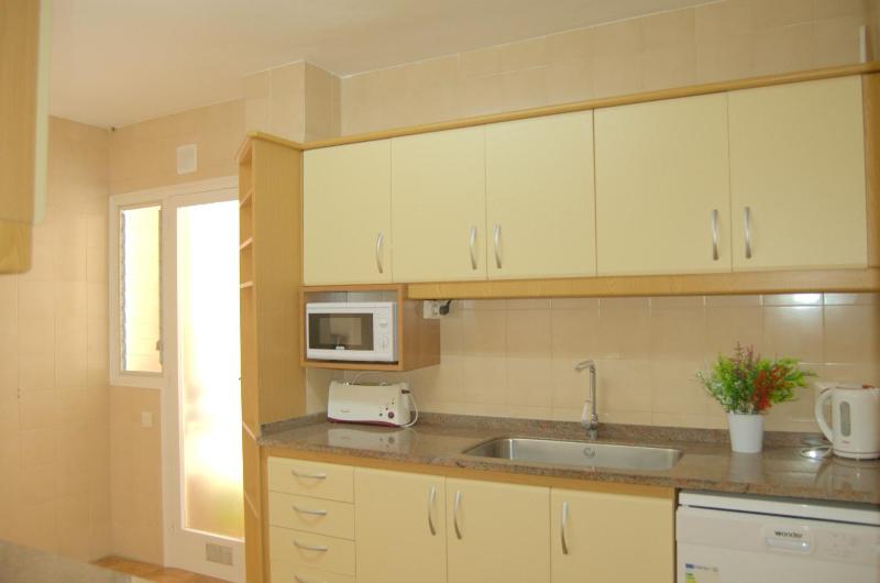 Apartamento Alba a 70 metros de la playa - image 8