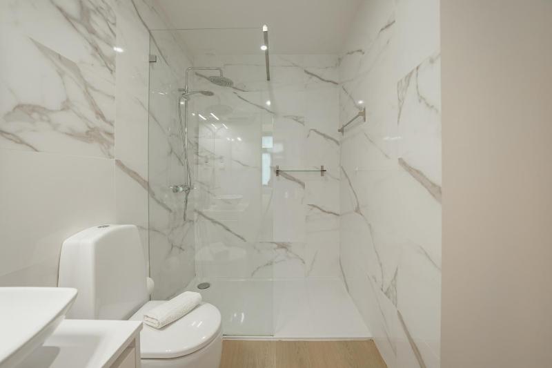 Carmo Residence Porto by Vacationy - image 44