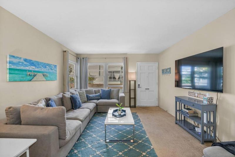 500 ft to Ocean Relaxing stay Parking WiFi 840 - image 9