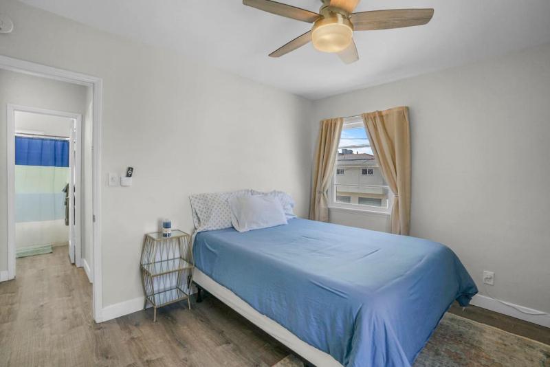 500 ft to Ocean Relaxing stay Parking WiFi 838 - image 6