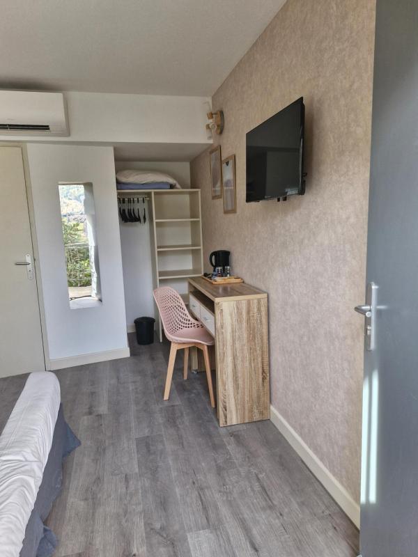 Apartment image 3