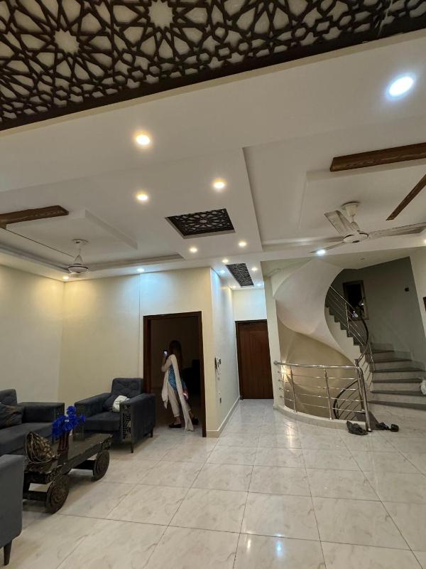 Home Sweet Home 3 bed Banglow - image 15