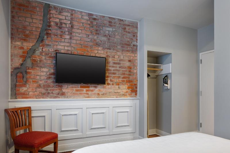 New Orleans Courtyard Hotel by the French Quarter - image 11