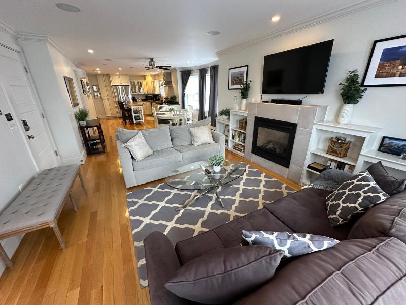 Deluxe Apartment image 1