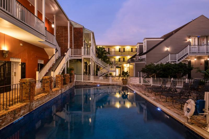 New Orleans Courtyard Hotel by the French Quarter - image 7