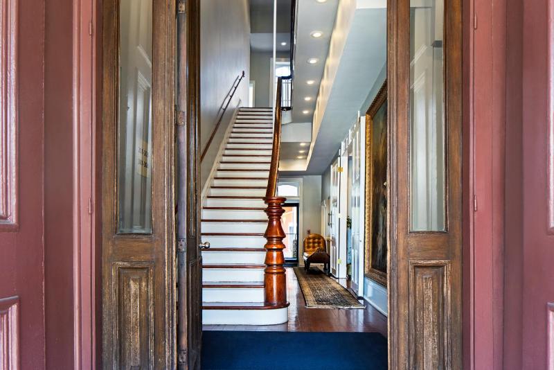 New Orleans Courtyard Hotel by the French Quarter - image 10