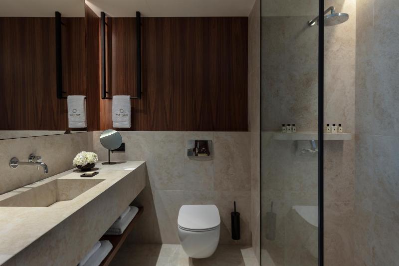 Superior Double Room image 3