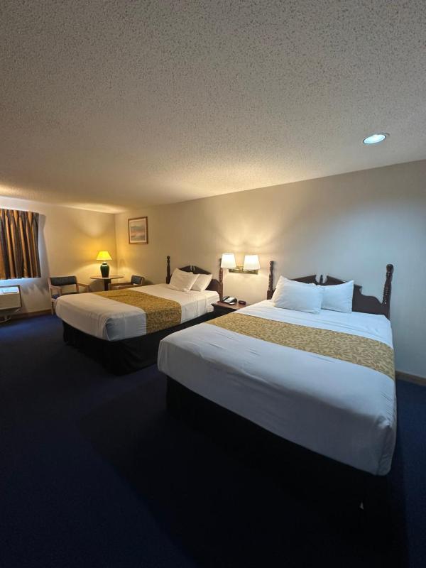 Deluxe Double Room image 3