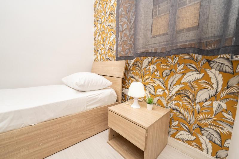 Central Room 128L - image 9