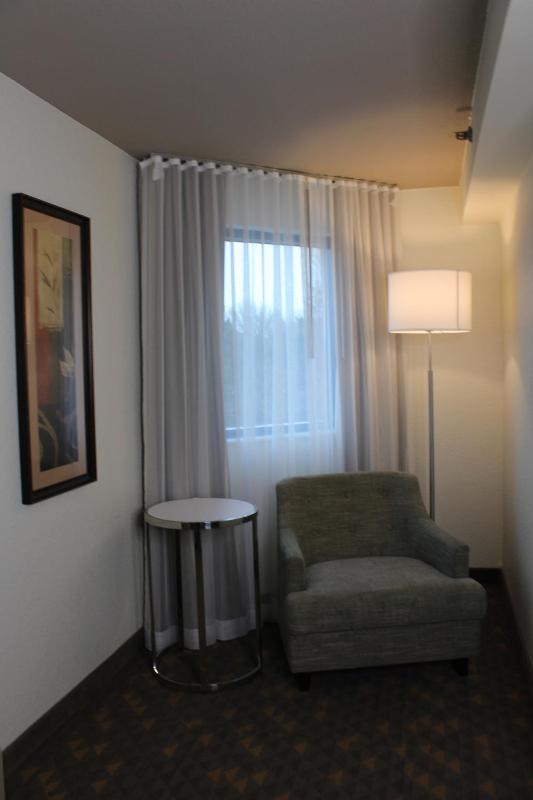 King Studio Suite - Non-Smoking image 2