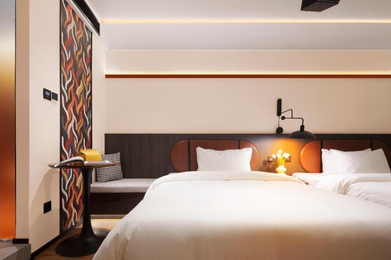 Mcsrh Hotel-ChongQing Jiefangbei Hongyadon - image 5