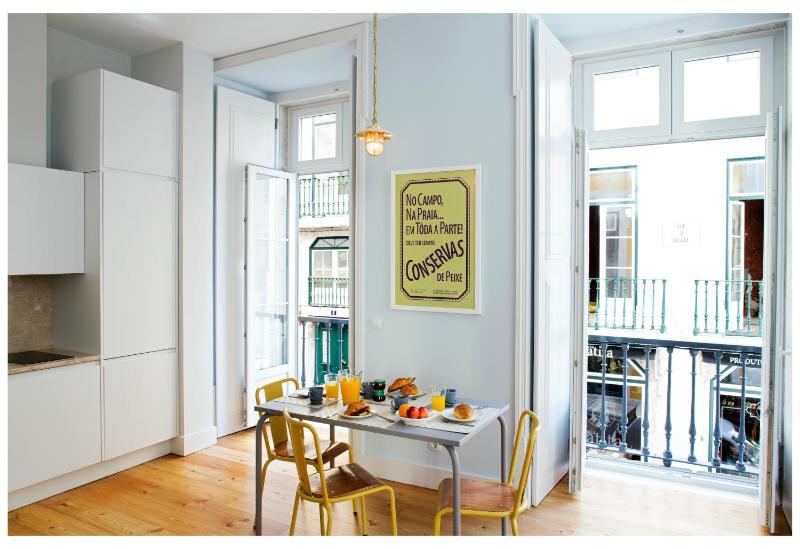 One-Bedroom Apartment image 2