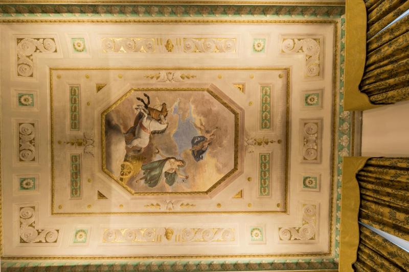 Deluxe Triple Room image 3