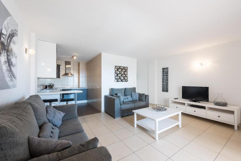 Superior Apartment image 3