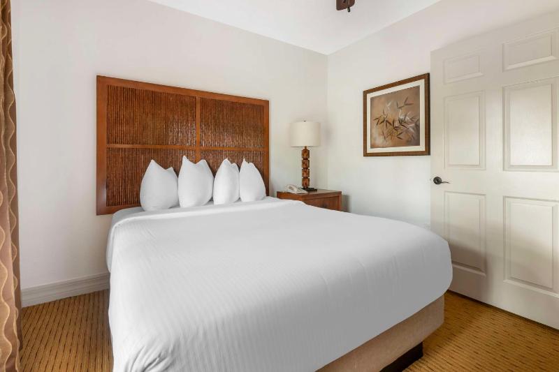 1 Bedroom Queen Suite image 4