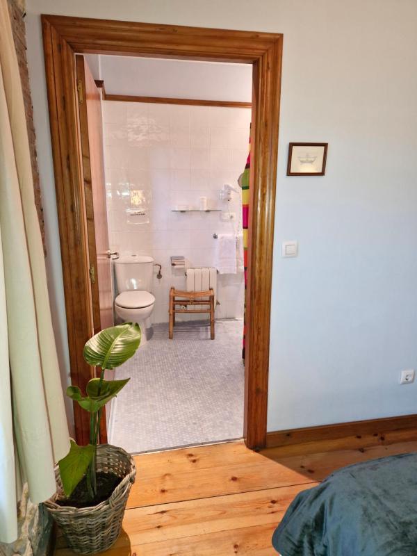 Double Room image 2