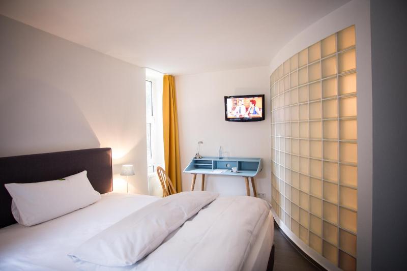 Comfort Single Room image 3