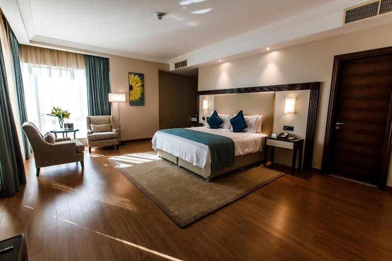 Deluxe Family Room image 1