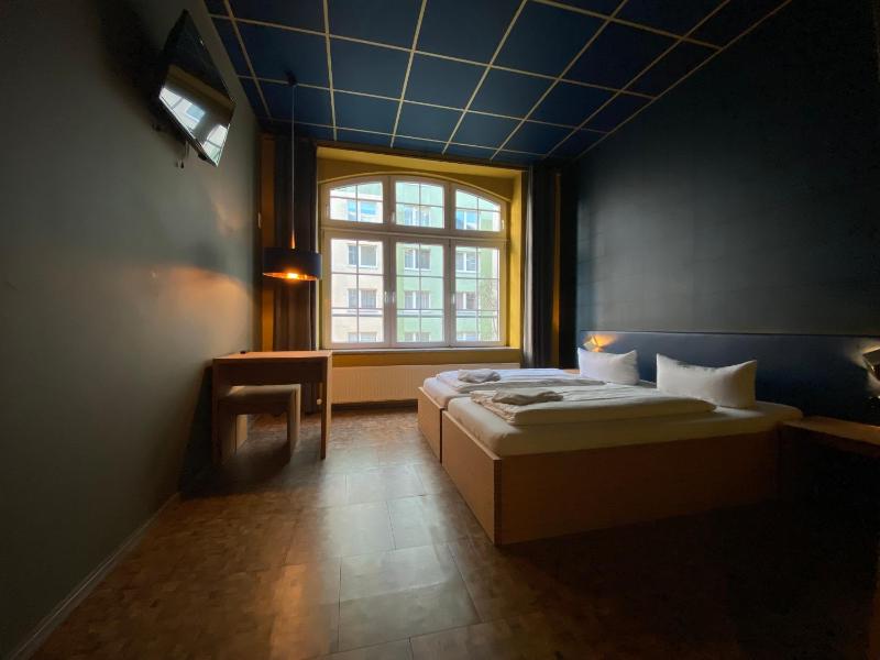 Double Room with Private Bathroom image 2