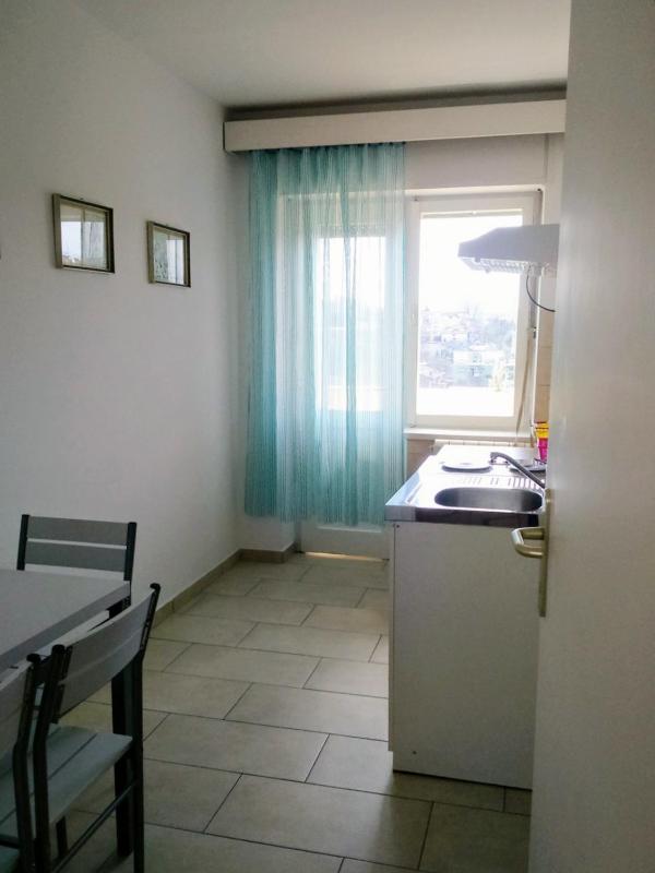 Apartment image 4