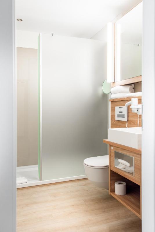 Deluxe Single Room image 3