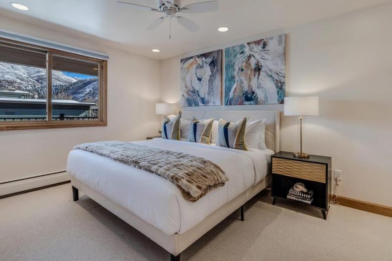 New Listing 2BR 2BA Condo - Mountain Views - image 6