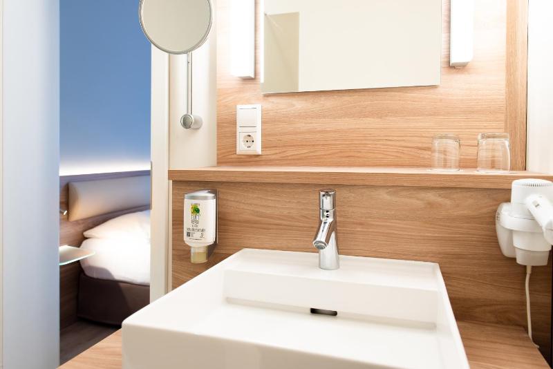 Business Single Room image 4
