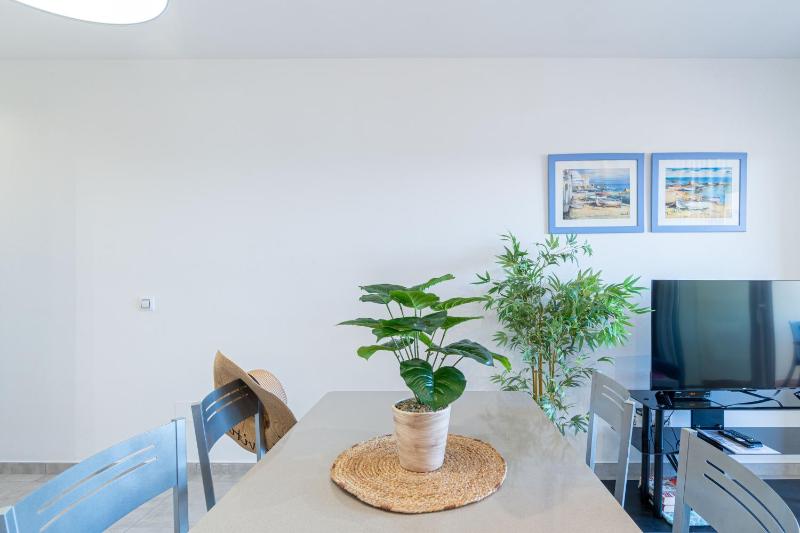Apart-rent Apartamento Bahia 0018 enfrente de la playa - image 7