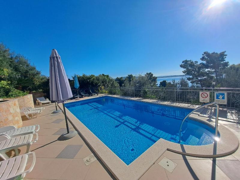 Apartment with Sea View image 4