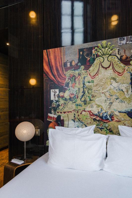Superior Double Room image 1
