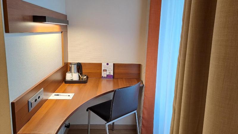 Superior Double Room image 3